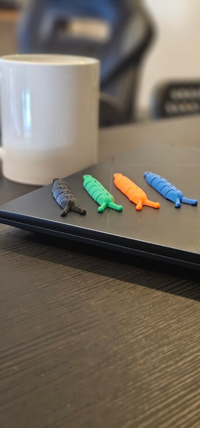 3D Articulated Slug Keychain - Customizable and Unique Design